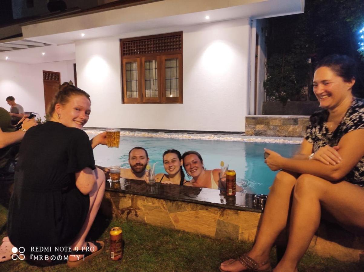 Bed and Breakfast Suriya Arana Negombo Exterior foto