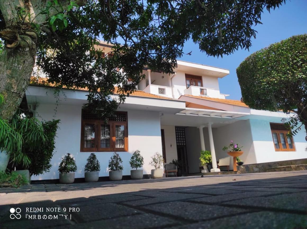 Bed and Breakfast Suriya Arana Negombo Exterior foto