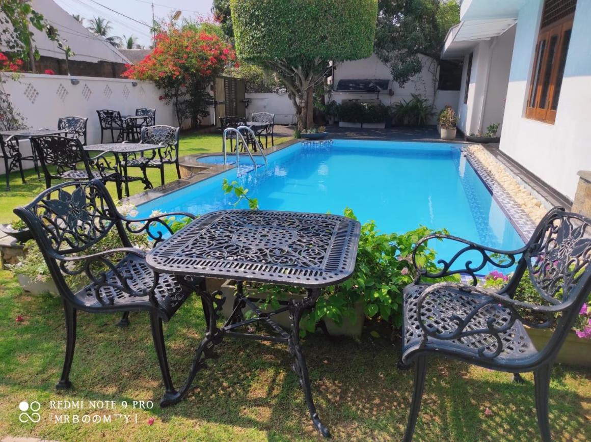 Bed and Breakfast Suriya Arana Negombo Exterior foto