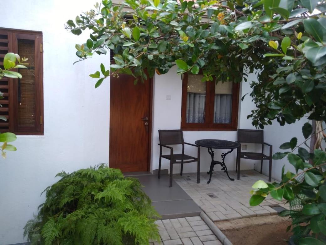 Bed and Breakfast Suriya Arana Negombo Exterior foto