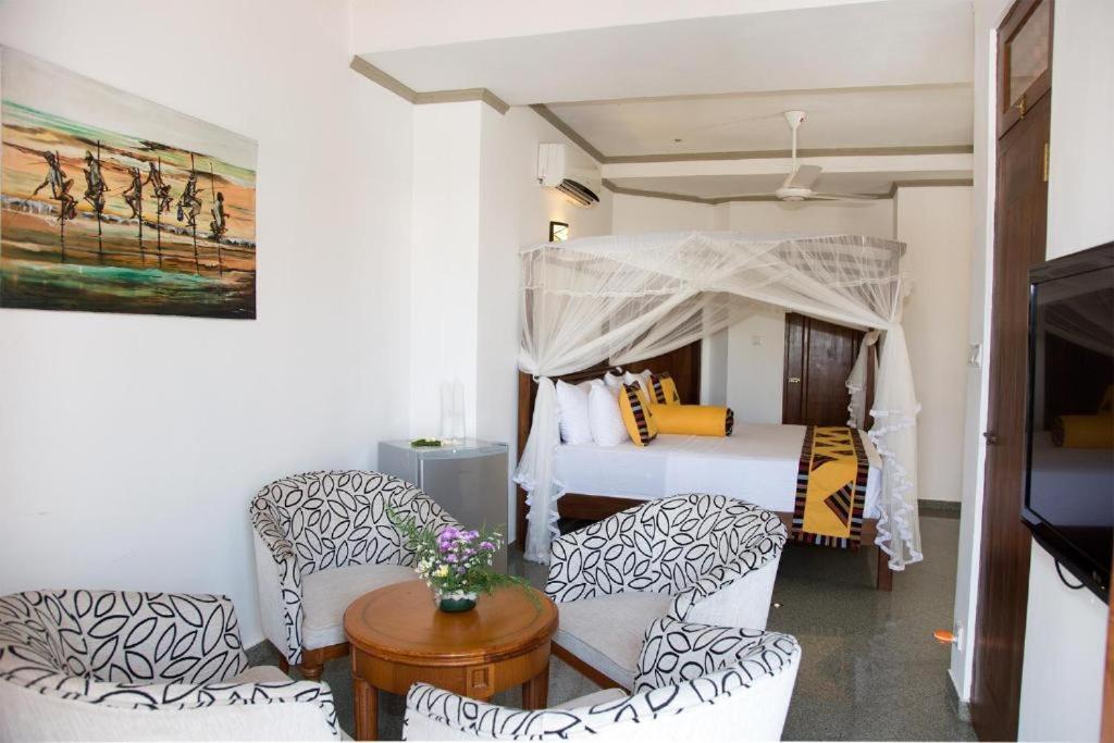 Bed and Breakfast Suriya Arana Negombo Exterior foto