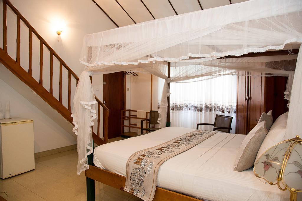 Bed and Breakfast Suriya Arana Negombo Exterior foto
