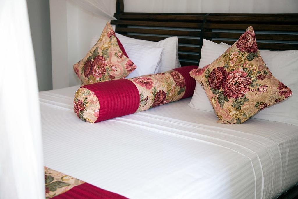 Bed and Breakfast Suriya Arana Negombo Exterior foto