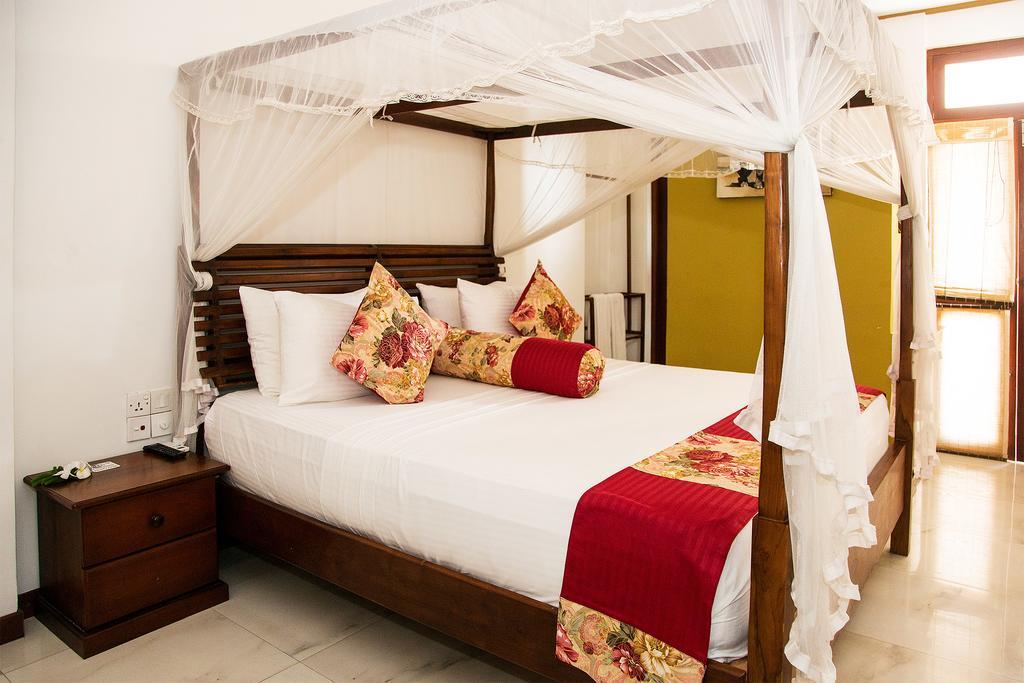 Bed and Breakfast Suriya Arana Negombo Exterior foto
