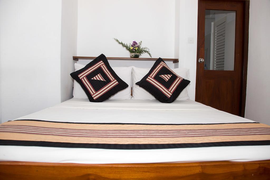 Bed and Breakfast Suriya Arana Negombo Exterior foto