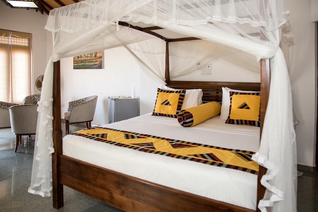 Bed and Breakfast Suriya Arana Negombo Exterior foto